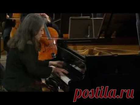 Schumann Piano Concerto, in A minor, OP. 54 Martha Argerich & Riccardo Chailly