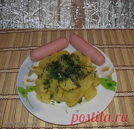 Вареная картошка в мультиварке