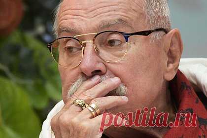 Михалков высказался о работе с релокантами фразой «не хочу и не буду». Режиссер и председатель Союза кинематографистов России Никита Михалков отказался работать с релокантами. «Я не хочу и не буду с ними [релокантами] работать. Кто хочет, тот пусть работает», — сказал кинематографист в беседе с журналистами. Ранее Михалков раскритиковал покинувшего Россию актера Анатолия Белого.