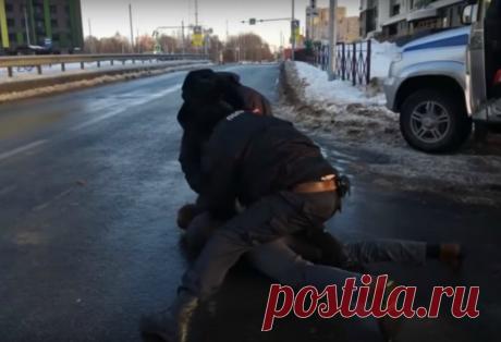 Что делать, если избили в отделе полиции? Такое не редкостьВ жизни иногда так получается, что порой даже ни в чем не виновный человек может попасть в отдел полиции, и к нему ...