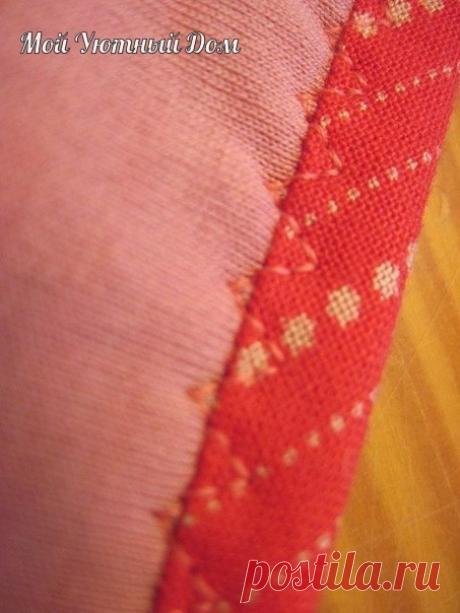 Швейные хитрости

Есть в шитье такие тонкости и премудрости до которых самой дойти иной раз трудно и вот тут по-настоящему выручают советы бывалых швей. Прочитаешь такой и удивляешься, почему самой в голову не пришло

1. Моя головная боль - строчка на трикотаже. Пока прошью, изведусь. Хочется, как положено - двойной параллельной строчкой прошить, да не получается. А вот такая строчка (от-kellyhogaboom на Flickr) ничуть не хуже смотрится, зато ложится ровно.
2. А вот и хитр...