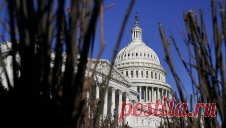 В конгрессе США связали стрельбу у Белого дома с действиями Байдена. Госдепартаменту нужно срочно проверить всех граждан Афганистана, которые получили &quot;специальные визы во время бездарного вывода войск [бывшим президентом США Джо] Байденом&quot; из республики, призвала в соцсети X член палаты ...