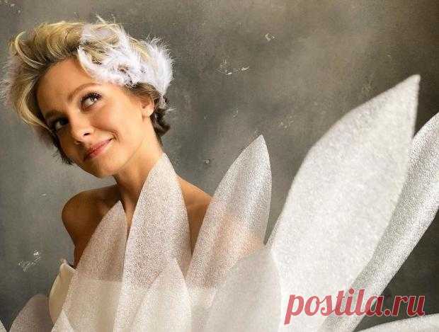 Полина Максимова – именинница: звезда сериала "Деффчонки" принимает поздравления в сети
