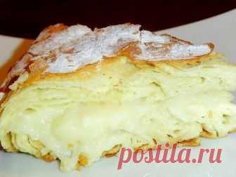 ФЫТЫР
Просто божественная идейка к чаю 

Это египетская сладость, то ли пирог, то ли пирожное, но скажу одно - это безумно вкусно!

Ингредиенты:

Молоко 3 ст.
Дрожжи сухие быстродействующие 0,5 ч.л.
Яйцо куриное 2 шт.
Мука пшеничная 3 ст.
Масло сливочное 200 г
Соль 1 щеп.
Сахар 1 ст.
Крахмал картофельный 3 ст.л.
Ванильный сахар по вкусу
Сахарная пудра по вкусу

Приготовление:

В 1 стакане теплого молока растворяем дрожжи, добавляем одно яйцо, соль, муку и замешиваем мягкое...