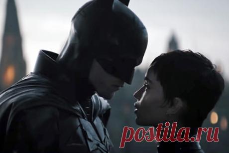 Вышел новый трейлер «Бэтмена» с Паттинсоном в главной роли. Вышел новый трейлер к фильму «Бэтмен» с американским актером Робертом Паттинсоном в главной роли. Официальный ролик к очередной экранизации комикса длится почти три минуты. В нем особое внимание уделили персонажу Селине Кайл, более известной как Женщина-кошка, и ее отношениям с Бэтменом.