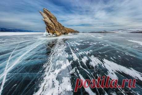 «Ледяная поэзия Байкала». Автор фото — Евгений Сайфутдинов:
