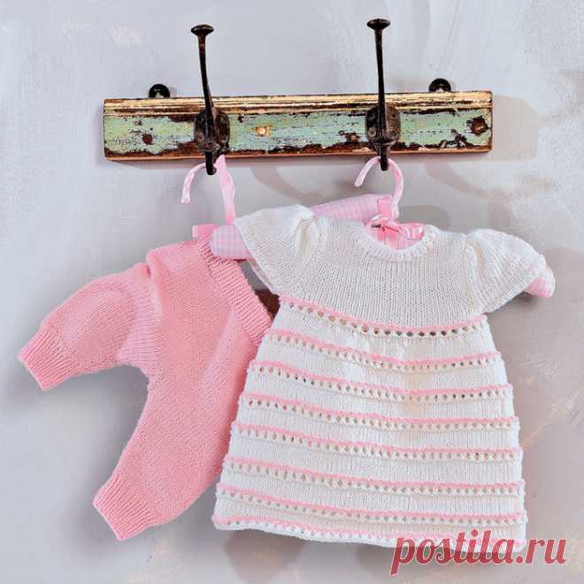 Вязание спицами. Комплект из платья и штанишек.
