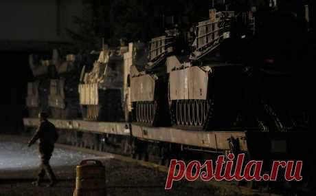 Песков фразой «будут жечь» оценил идею о выплатах за уничтожение танков. Идея главы Забайкальского края Александра Осипова о выплатах военным за захваченные и уничтоженные танки Leopard и Abrams свидетельствует о желании «прямо или косвенно способствовать достижению целей» специальной военной операции, заявил пресс-секретарь президента России Дмитрий Песков на брифинге.