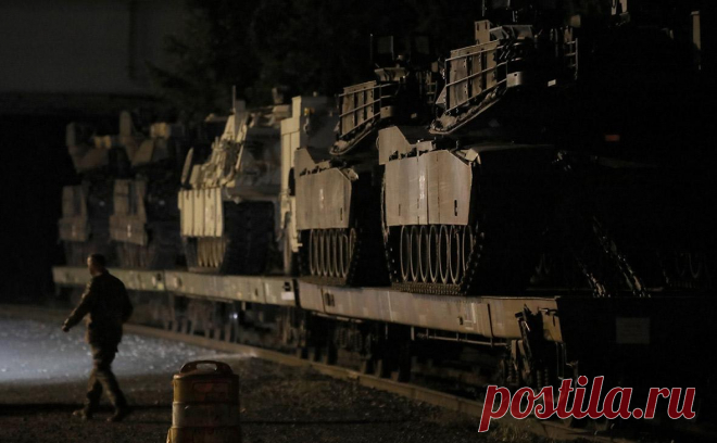 Песков фразой «будут жечь» оценил идею о выплатах за уничтожение танков. Идея главы Забайкальского края Александра Осипова о выплатах военным за захваченные и уничтоженные танки Leopard и Abrams свидетельствует о желании «прямо или косвенно способствовать достижению целей» специальной военной операции, заявил пресс-секретарь президента России Дмитрий Песков на брифинге.