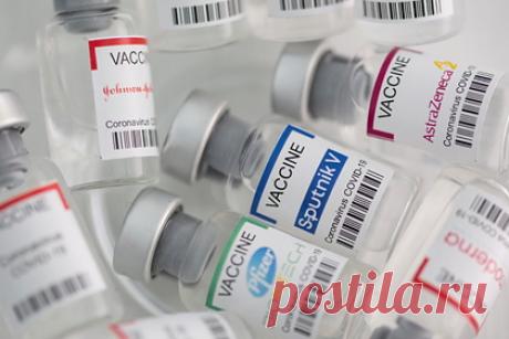 Названы защищающие от «дельта»-штамма вакцины. От «дельта»-штамма коронавируса защищают мРНК- и векторные вакцины, ключевыми компонентами которых являются вирусы, матричная рибонуклеиновая кислота и белки. В число эффективных вакцин входит и российский препарат «Спутник V». Об этом рассказал доктор биологических наук Сергей Нетесов.