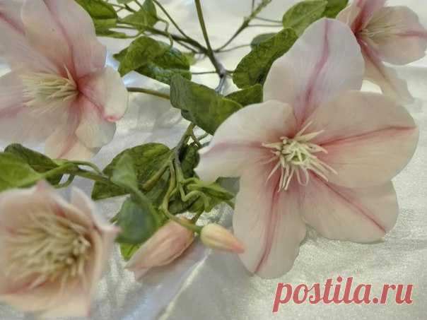 Моя работа из полимерной глины.
#ручнаяработа #handmade #рукоделие #мастерица #сделано_с_любовью