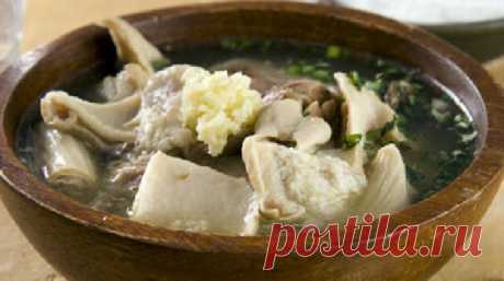 Хаши - Хаши нечто похожее на то, что у нас называют холодец или студень, но подается в горячем виде. Это не только вкусное, но и невероятно полезное блюдо. Когда я впервые приехала... Read more »