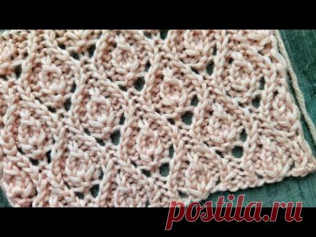 АЖУРНЫЙ  УЗОР  С  МЕЛКИМИ  ЛИСТИКАМИ