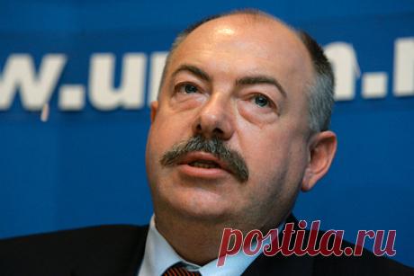 Зеленскому предложили «возродить» Киевскую Русь. Бывший генпрокурор Украины и экс-депутат Верховной Рады Святослав Пискун предложил президенту Владимиру Зеленскому подумать о «возрождении Киевской Руси». «Мы скажем, что Московия — это Киевская Русь», — сказал он. Предложение он обосновал тем, что территория Москвы «осваивались при киевском князе Юрии Долгоруком».