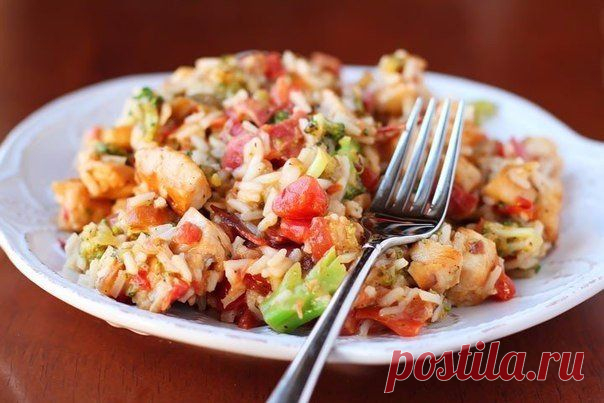 Как приготовить рис с брокколи и курицей - рецепт, ингридиенты и фотографии