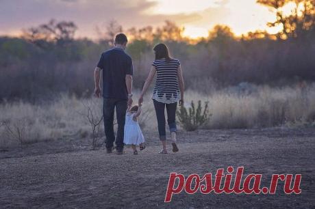 Расскажу способы проявить любовь и уважение к семье !
У вас необычная семья, и вы не променяете ее ни на какую другую — ну, в большинстве случаев они тоже. Вы любите и уважаете своих детей и партнера и хотите это доказать. Не ждите больших успехов и отмечайте семейные события. Ваши соседи могут подумать, что любящие хрустальные послания на крыльце или семейное поощрение — особенные, […]
Читай пост далее на сайте. Жми ⏫ссылку выше