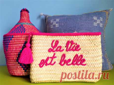 Pochette tressée avec pompon décoratif et fermeture zippée | Etsy
