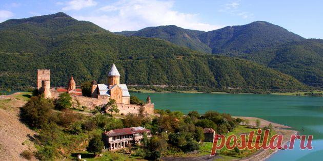 Грузія - це надзвичайно красива країна з самобутньою культурою та звичаями. У цієї держави дуже цікава і захоплююча історія. Грузія існувала вже тоді, коли не було ні Москви, ні Росії, ні навіть Київської Русі. І, безсумнівно, в цій країні є на що подивитися.