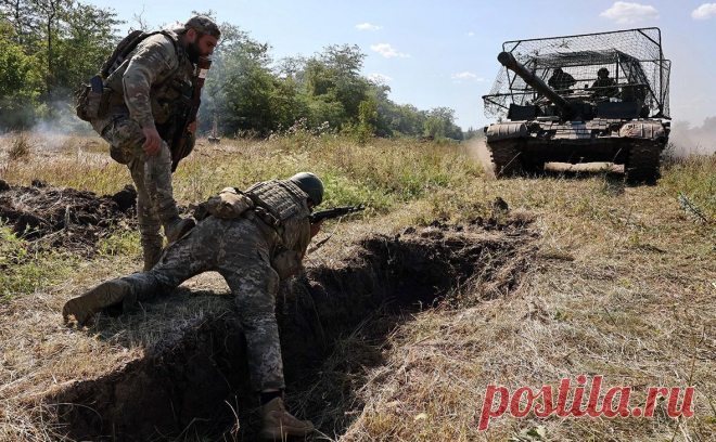 Зеленский исключил признание потерь при обмене территорий. Украина ждет конкретики от России в вопросе обмена территорий, но точно юридически не станет признавать его, заявил на встрече с журналистами президент Владимир Зеленский.