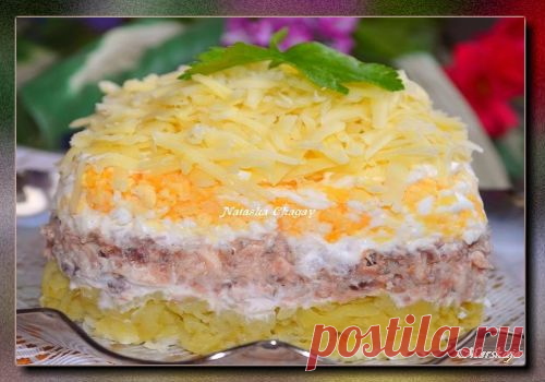 Салат с консервированной рыбкой
