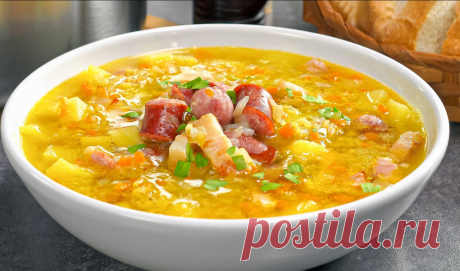 Чечевичный суп за 30 минут Если вы любите чечевичные супы, то этот ароматный, вкусный и простой суп из красной чечевицы вам обязательно нужно попробовать. Аппетитный, питательный и полезный суп с чечевицей богат белком и...