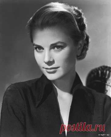 Грейс Келли, 12 ноября, 1929
 • 14 сентября 1982