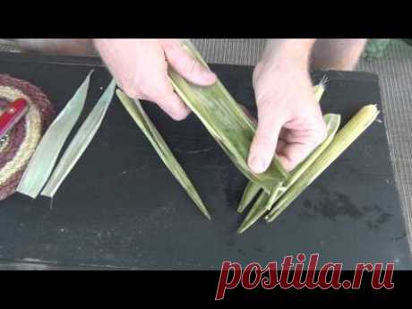 Corn Husk Basket Weaving Part 1 -  Preparing the Spokes