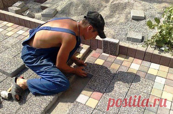 Тротуарная плитка своими руками - экономно и просто .