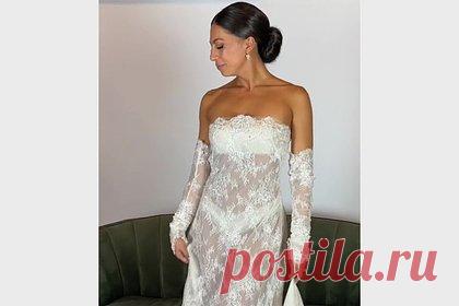 Блогерша выбрала прозрачный наряд на свадьбу и удивила подписчиков. Блогерша (имя и фамилия неизвестны) из Австралии выбрала на свадьбу прозрачный наряд и удивила подписчиков. На размещенных кадрах инфлюэнсерша с никнйемом ashley.raso предстала в длинном белом платье со шлейфом и без бретелей, сквозь которое просвечивалось нижнее белье.