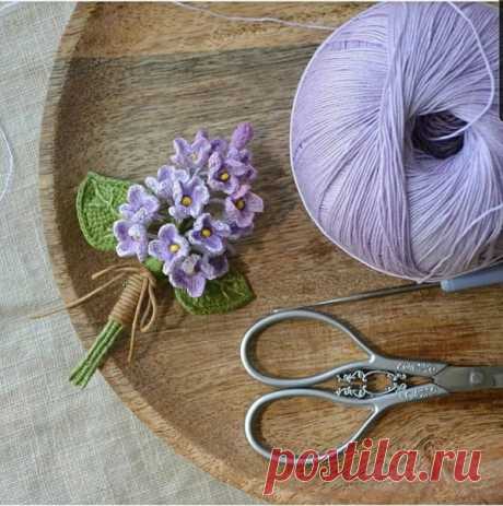 Веточка сирени от pelyushenko_craft
#вязание_крючком@rukodeliamir