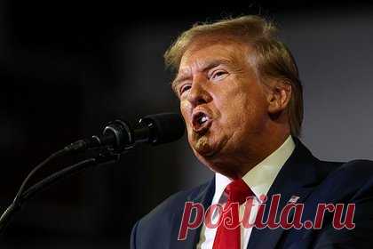 В США заявили о намерении Трампа добиваться переговоров между Россией и Украиной. Бывший президент США Дональд Трамп в случае переизбрания на второй срок будет добиваться мирных переговоров между Россией и Украиной. Об этом сообщает Bloomberg со ссылкой на источники. По словам одного из советников Трампа, обещания прекратить оказывать военную помощь ВСУ могут помочь убедить Киев начать переговоры.