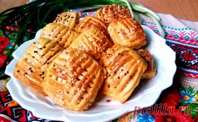 Красивые пирожки с луком и яйцом — Кулинарная книга - рецепты с фото