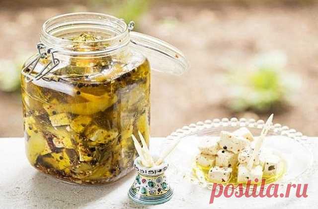 Маринованный сыр с перцем - необычная закуска