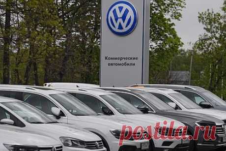 Volkswagen назвал сроки продажи российских активов. Немецкий автоконцерн Volkswagen избавится от российских активов Porsche, Scania и Man. Группа сообщила, что компания Traton — подразделение грузовых автомобилей Volkswagen — продаст 100 процентов акций ООО «Скания Русь» и ООО «МАН Трак энд Бас Рус» в течение 12 месяцев. Porsche рассматривает продажу трех «дочек».