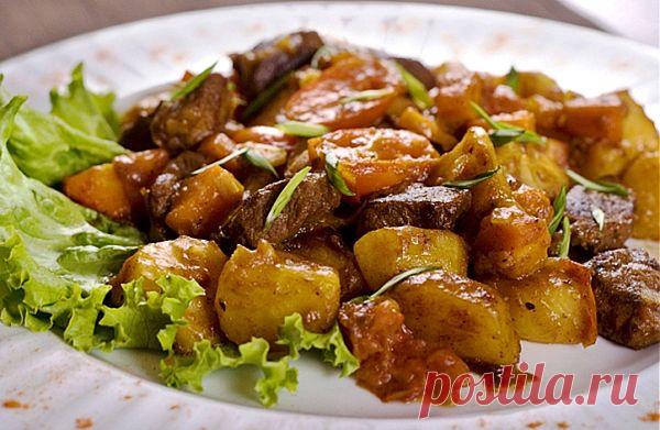 Фантастически вкусное блюдо из курочки и картофеля!
"Жаркое по-домашнему с курицей" Вот рецепт...