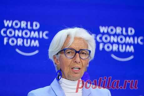 Подчиненные главы ЕЦБ оказались недовольны ее работой. Большинство сотрудников (50,6 процента) Европейского центрального банка (ЕЦБ) оказались недовольны работой главы организации Кристин Лагард. Из них 20,1 процента охарактеризовали ее работу «очень плохо», еще 30,5 процента — «плохо». Оценку «отлично» работе Лагард поставили только 2,6 процента опрошенных.