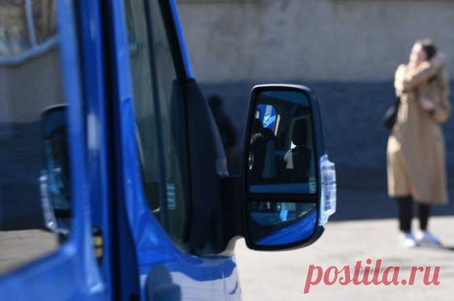 Мосгортранс установит, как пустой автобус задавил водителя. Известно, что погибший 31 октября водитель автобуса имел 35-летний стаж работы и в день смены проходил медосмотр. Автобус, которым он управлял, был исправен в день выхода на линию, и техосмотр проводился регулярно.