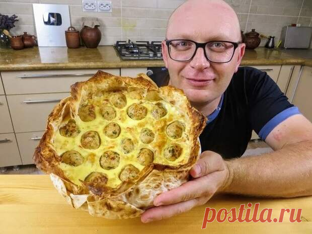 Чудо пирог из лаваша с капустой и фаршем - БУДЕТ ВКУСНО! - медиаплатформа МирТесен Любимый рецепт пирога! Вместо теста лаваш и начинка потрясающая! Капуста и мясные шарики, это мой коронный пирог, вернее это пирог корона! Накормите всю семью, приготовьте обязательно! Раз уж тесто в сегодняшнем пироге заменили на лаваш, то больше времени уделим приготовлению начинки. Рецепт: