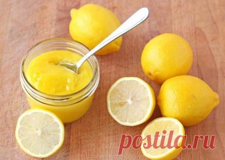 Домашние маски, которые на самом деле причиняют только вред волосам / Все для женщины