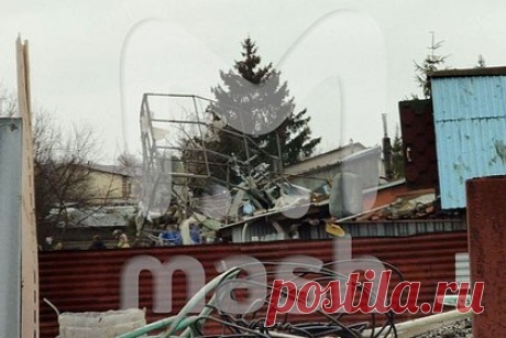 Опубликован список пострадавших при взрыве под Тулой. При взрыве под Тулой ранения получили три местных жителя: девушка-подросток и два молодых человека. В результате ЧП 20-летний Гавриков П. и 16-летняя Виноградова А. получили закрытую черепно-мозговую травму и сотрясение головного мозга. 36-летний Бабушкин Д. получил легкие травмы.