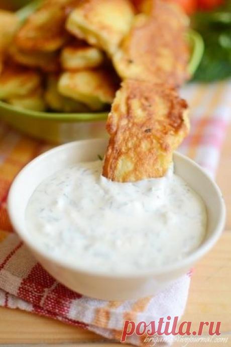 Кабачки сейчас в самом разгаре. Стоят копейки, молоденькие, красивые и если знать, как их приготовить, это очень вкусно!  

25 рецептов с кабачками:
1. Кабачки в кляре
2. Такое блюдо из кабачков вкуснее мяса
3. Кабачковый веер 
4. Соломка их кабачков
5. Пирог из кабачков с заварным кремом
6. Чебуреки из кабачков
7. Котлеты из кабачков
8. Кабачки под сыром
9. Пикантный салат из кабачков
10. Пирог из кабачков
11. Лодочки из кабачка с мясом
12. Жареные кабачки "Тещин язык"
13...