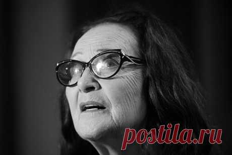Умерла звезда «Женитьбы Бальзаминова». На 93-м году жизни скончалась народная артистка РСФСР и звезда фильма «Женитьба Бальзаминова» Татьяна Конюхова. Причиной смерти актрисы стала продолжительная болезнь. В фильмографии артистки было более 80 проектов, среди которых — «Майская ночь, или Утопленница», «На златом крыльце сидели» и многие другие.