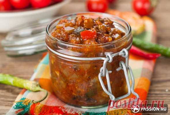 7 рецептов консервированных салатов с баклажанами