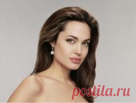 Сегодня 04 июня в 1975 году родился(ась) Анджелина Джоли