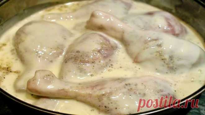Запеченная в духовке курица в кефире украсит любой стол