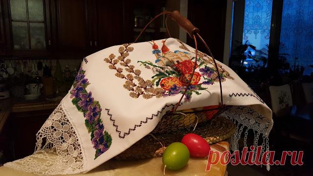 Красивая пасхальная салфетка вышитая бисером + схемы вышивки