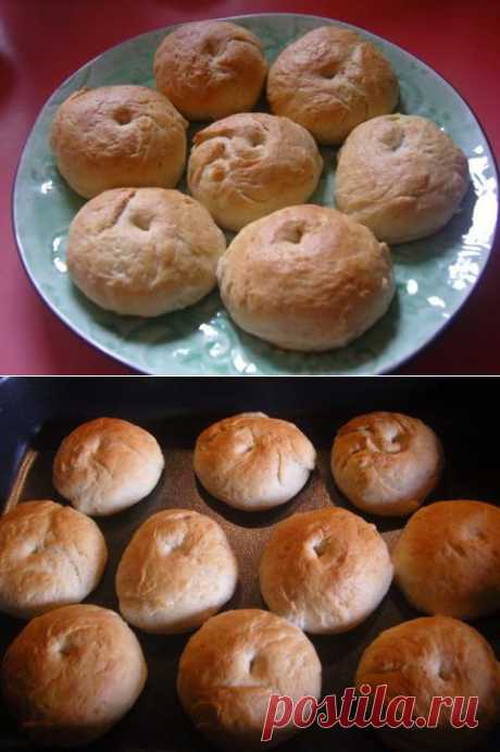 Дaтские луковые булочки