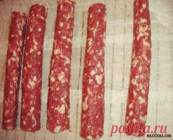 Вкусная сырокопченая колбаса в домашних условиях