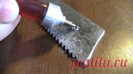 Чем сверлить каленую сталь. Сверлим пилу из быстрореза 
 
Есть много способов сверления каленой  стали.Кто-то прожигает, кто-то  пробивает, кто-то травит гальваническим способом.  В этом видео я сверлю  каленую сталь самодельным сверлом из твердосплавного…