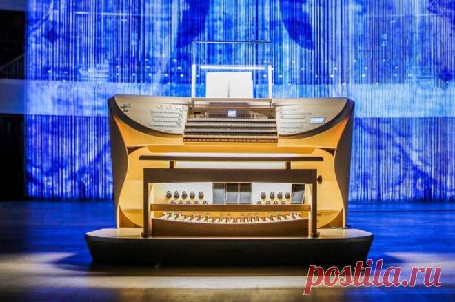 Собянин рассказал об уникальном концертном органе зала «Зарядье». Это самый большой музыкальный инструмент Москвы.